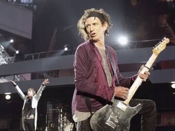 ABSTINENCIA Y NUEVOS PROYECTOS: LOS 75 AÑOS DEL HURACÁN KEITH RICHARDS