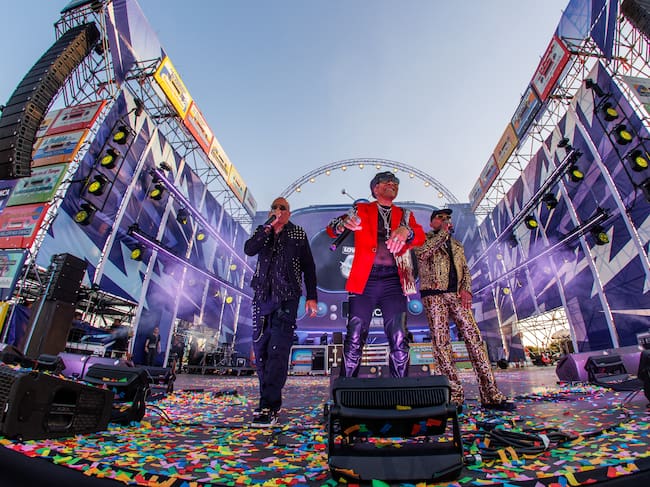 Un evento espectacular repleto de la mejor música de la década de los 90 que nos transportó a miles de recuerdos en nuestra memoria de la mano de artistas como Chimo Bayo, King Africa, Seguridad Social, Rebeca, Blackbox y muchos más repartidos en 5 escenarios.