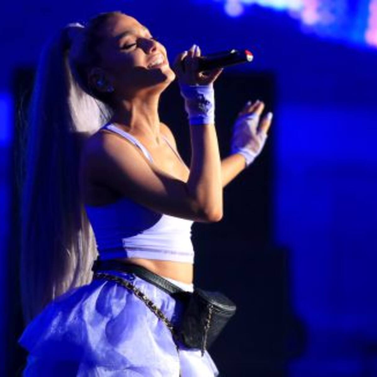 Ariana Grande sacó su lado más sexy con estas fotos