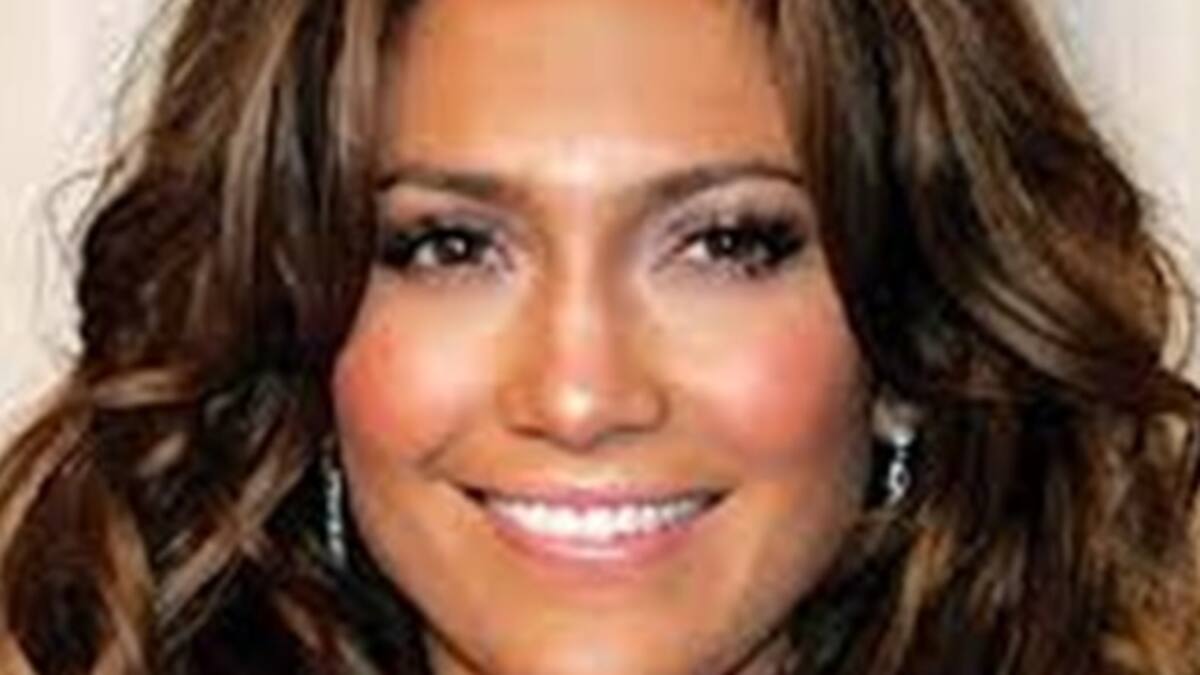 J. Lo es la Celebridad Femenina con Mejor Sonrisa