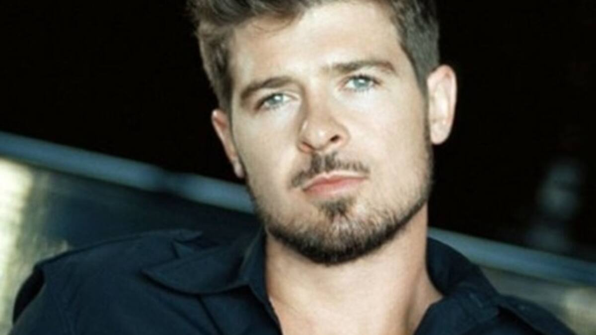 Robin Thicke tiene las mejores compañías