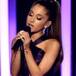 Ariana grande homenajeó a Whitney Houston