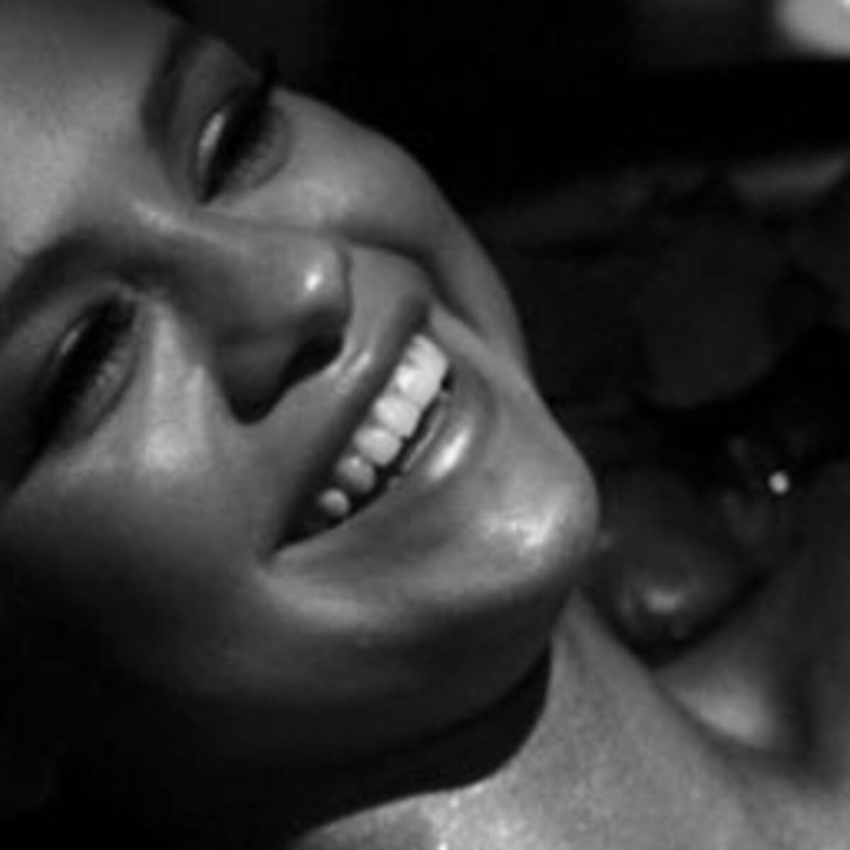 Selena Gomez promociona su nuevo tour con fotos hot