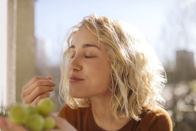 Tómate tu tiempo para disfrutar de la comida.