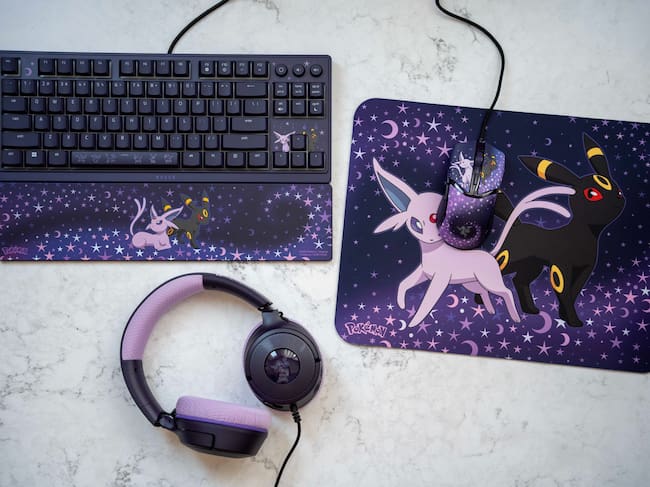 Razer x Pokémon: Espeon y Umbreon llevan la dualidad de la segunda generación al escritorio.