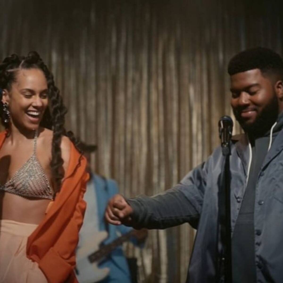 Alicia Keys y Khalid logran hacer magia R&B en "So Done"