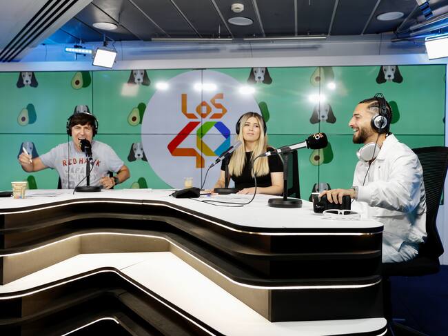 El Gallo, Cristina Boscá con Maluma en Anda Ya