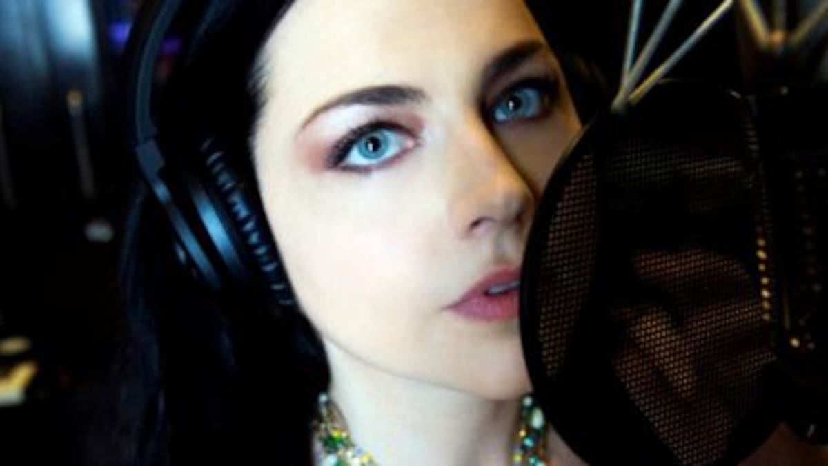 ¿Se acuerdan de la cantante de Evanescence? Ahora hace música infantil!