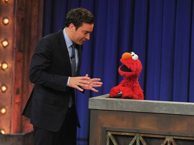 Elmo visita &quot;Late Night With Jimmy Fallon&quot; en 2012