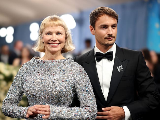 Pamela Anderson en la MET Gala 2025