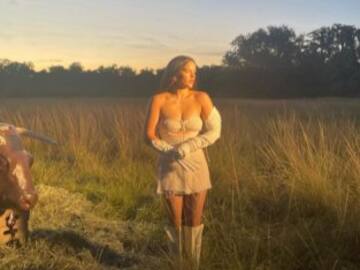 Rosalía lanza el vídeo de ‘Hentai’: una balada sensual llena de contrastes