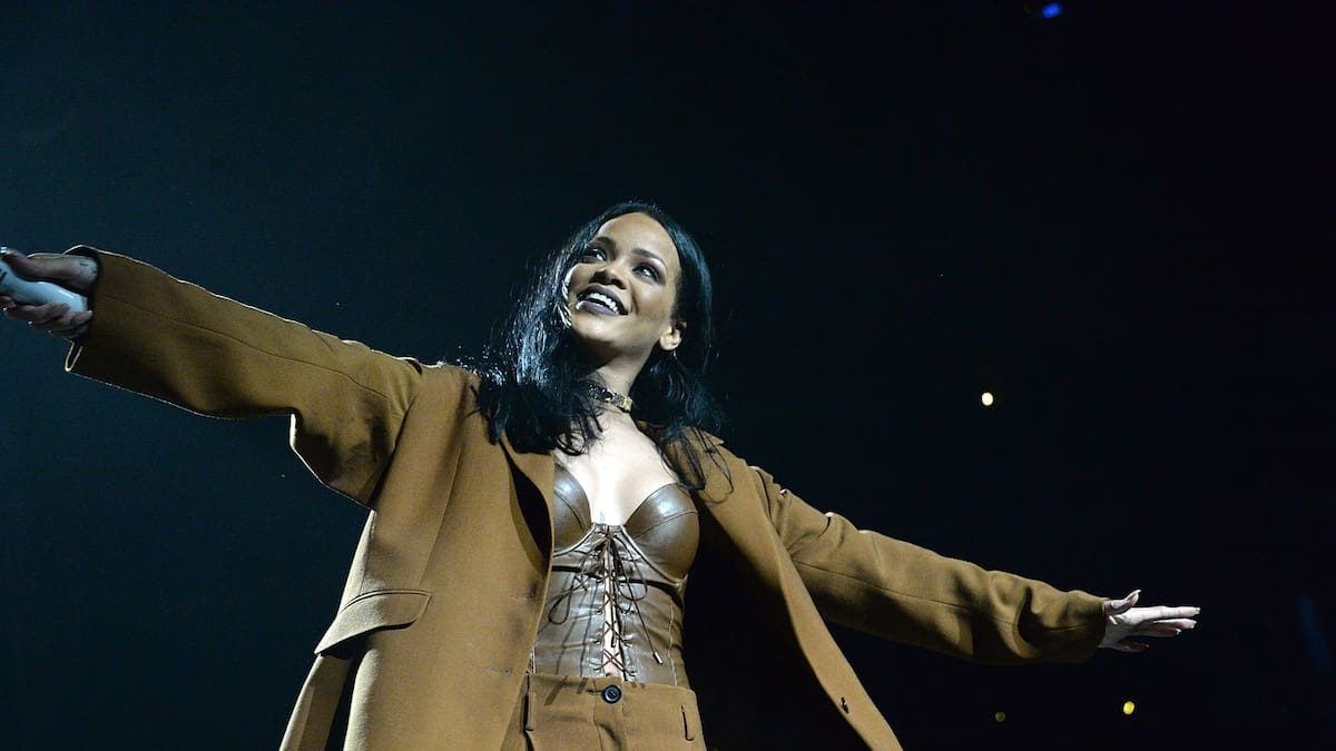 'ANTI' de Rihanna se convierte en el primer álbum de una artista negra en mantenerse diez años en el Billboard 200