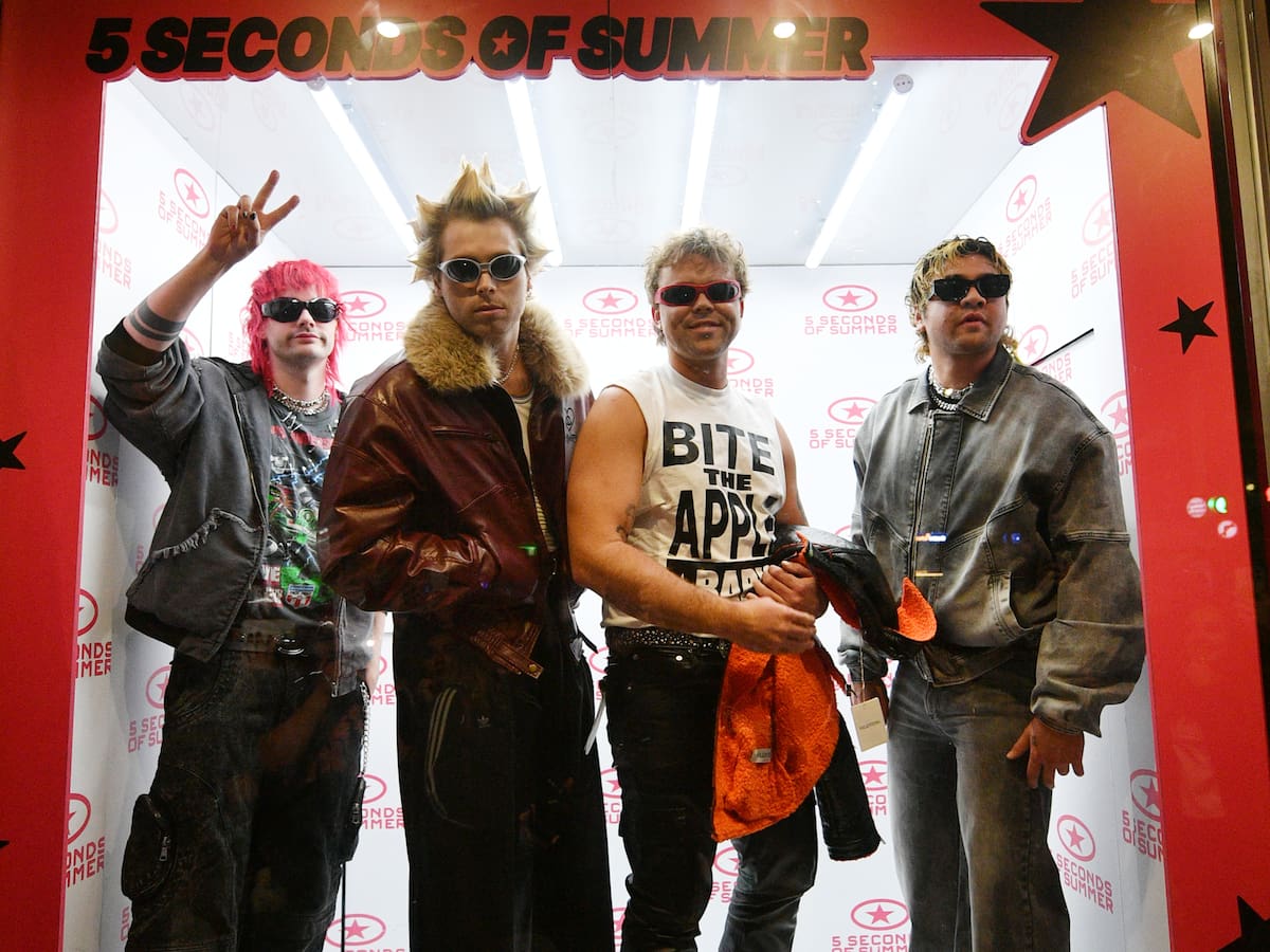 5 Seconds Of Summer evoluciona hacia la música electrónica en una nueva versión de 'Evolve'