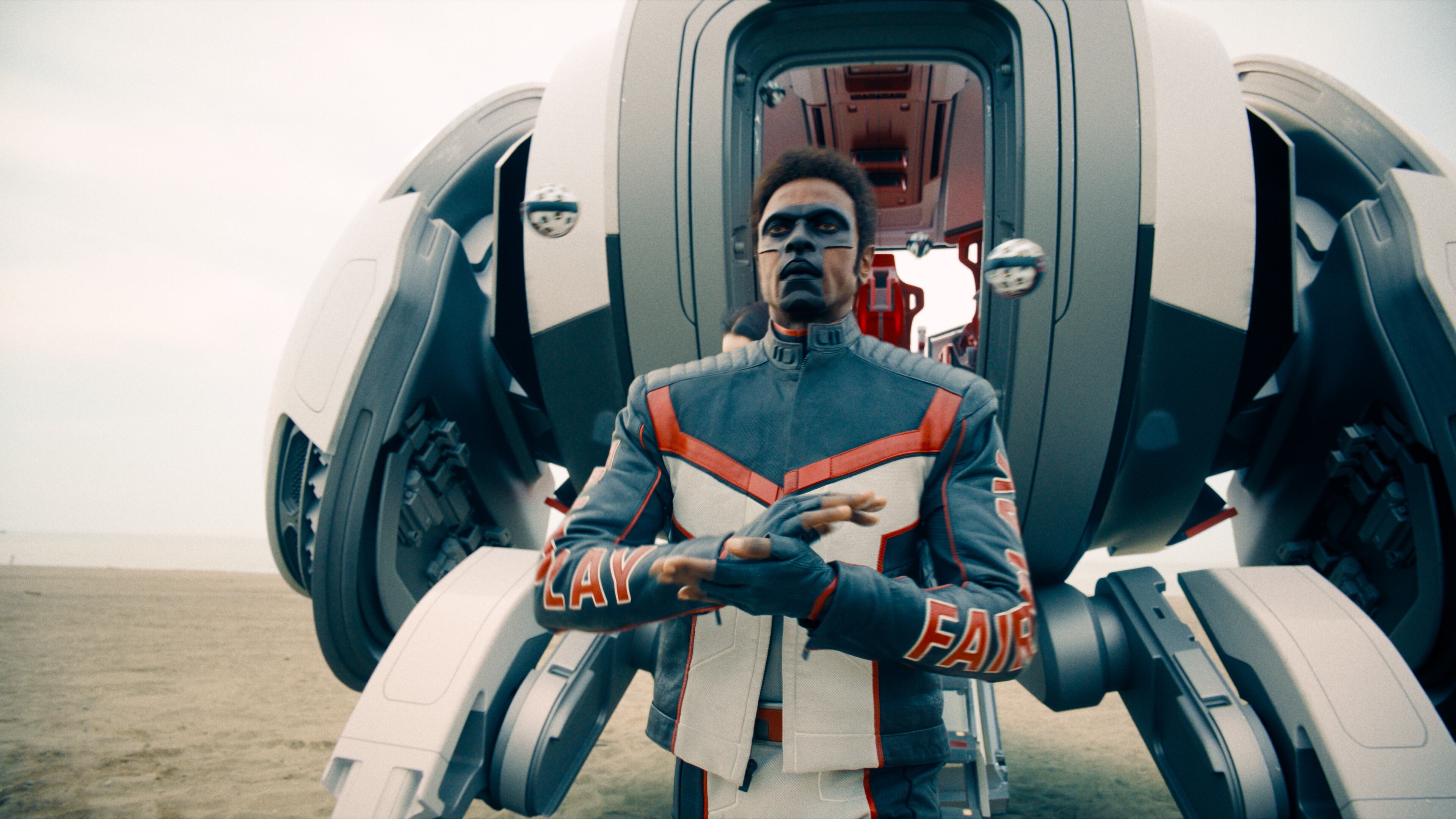 Edi Gathegi como Mr. Terrific en una escena de &#039;Superman&#039;. / Warner