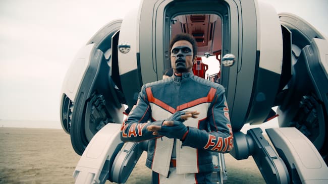 Edi Gathegi como Mr. Terrific en una escena de 'Superman'. / Warner