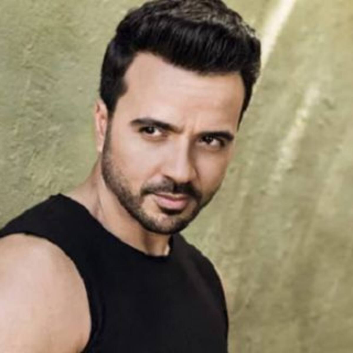 ¡Irreconocible! Así era Luis Fonsi antes de ser cantante