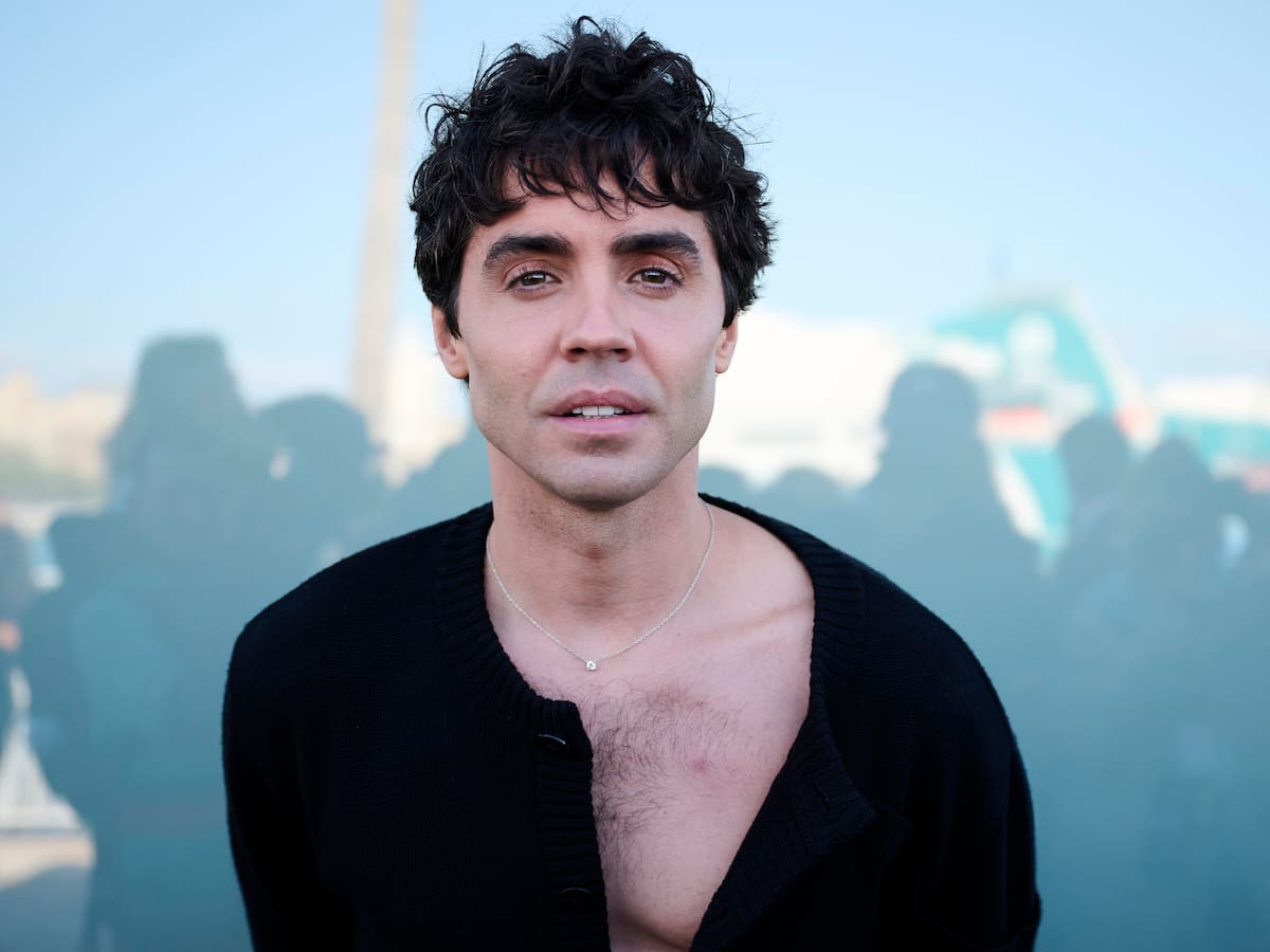 Javier Ambrossi (sin Javier Calvo) presentará el Benidorm Fest 2026: un festival sin la presión de Eurovisión