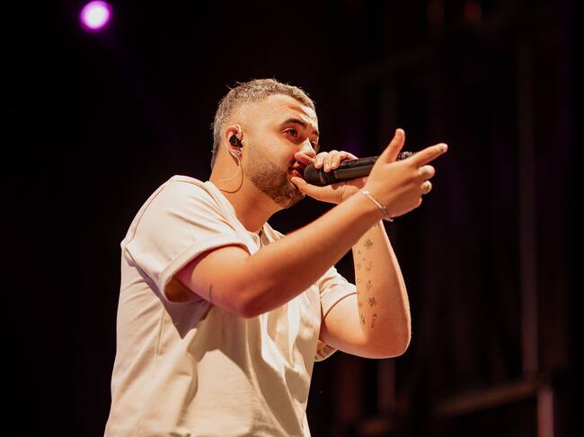 Si la música de Cesar AC está hecha para que la gente se lo pase bien, Cáceres se lo pasó más que bien.