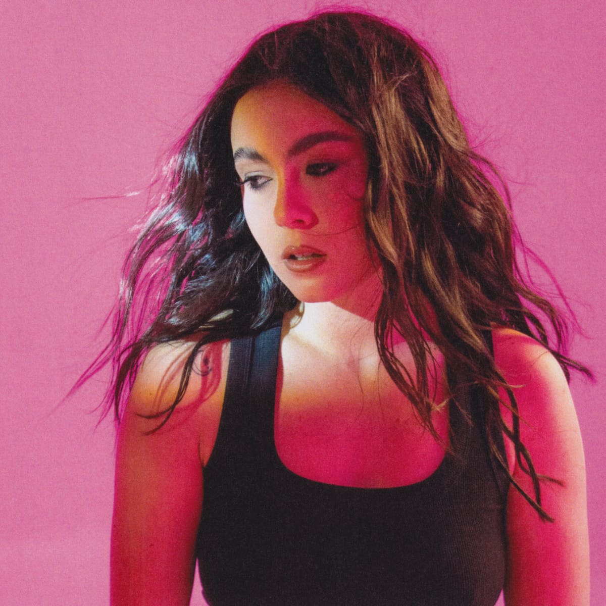 Chiara Oliver: “Mi sueño es que mis canciones sirvan para sentirse identificado, no para hablar de mi vida privada”