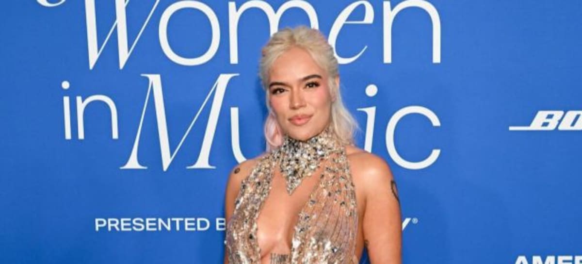 Karol G se presentó a la ceremonia acompañada de su pareja Feid.