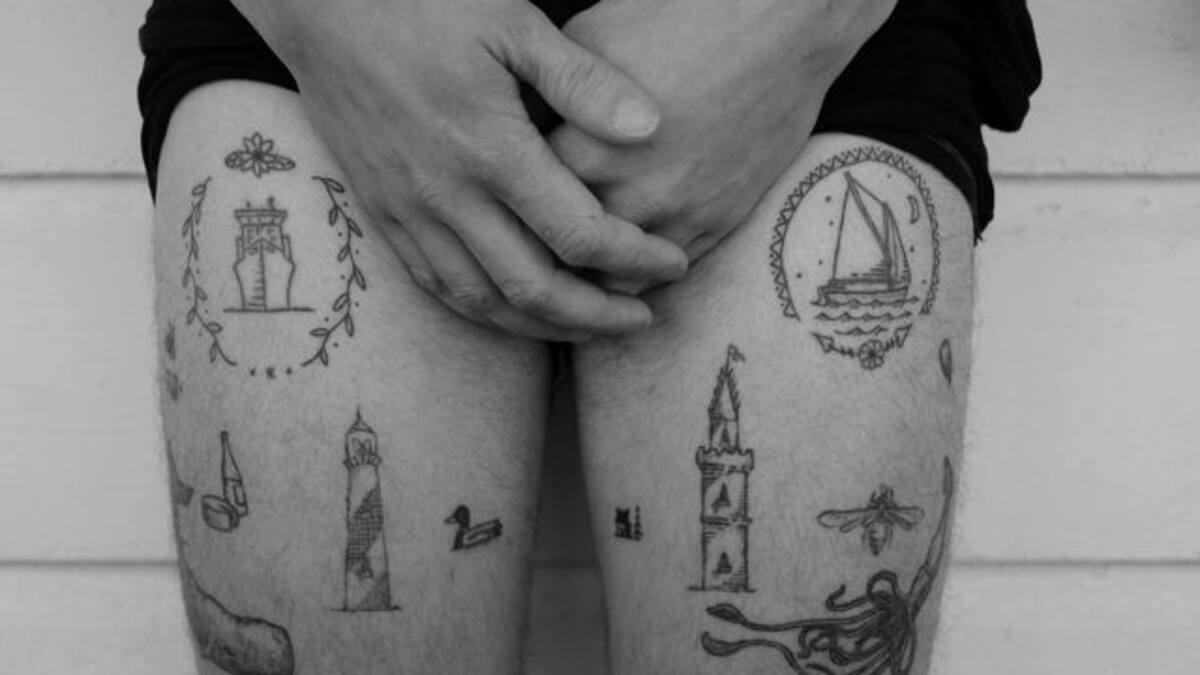 Hand poked, la nueva moda para tatuarse sin dolor