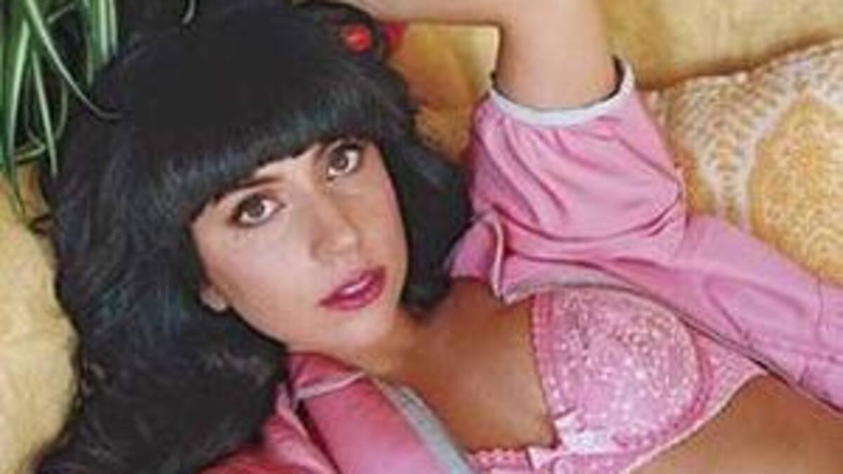 Lady Gaga, a dos velas y estresada