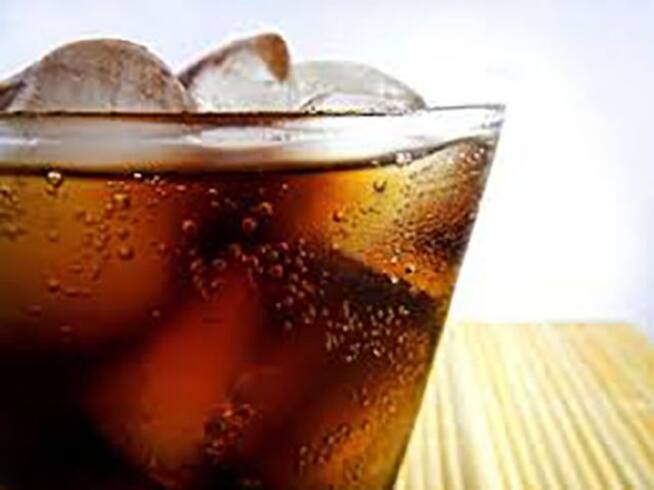 Receta drinky cola para que disfrutes el Super Bowl LV