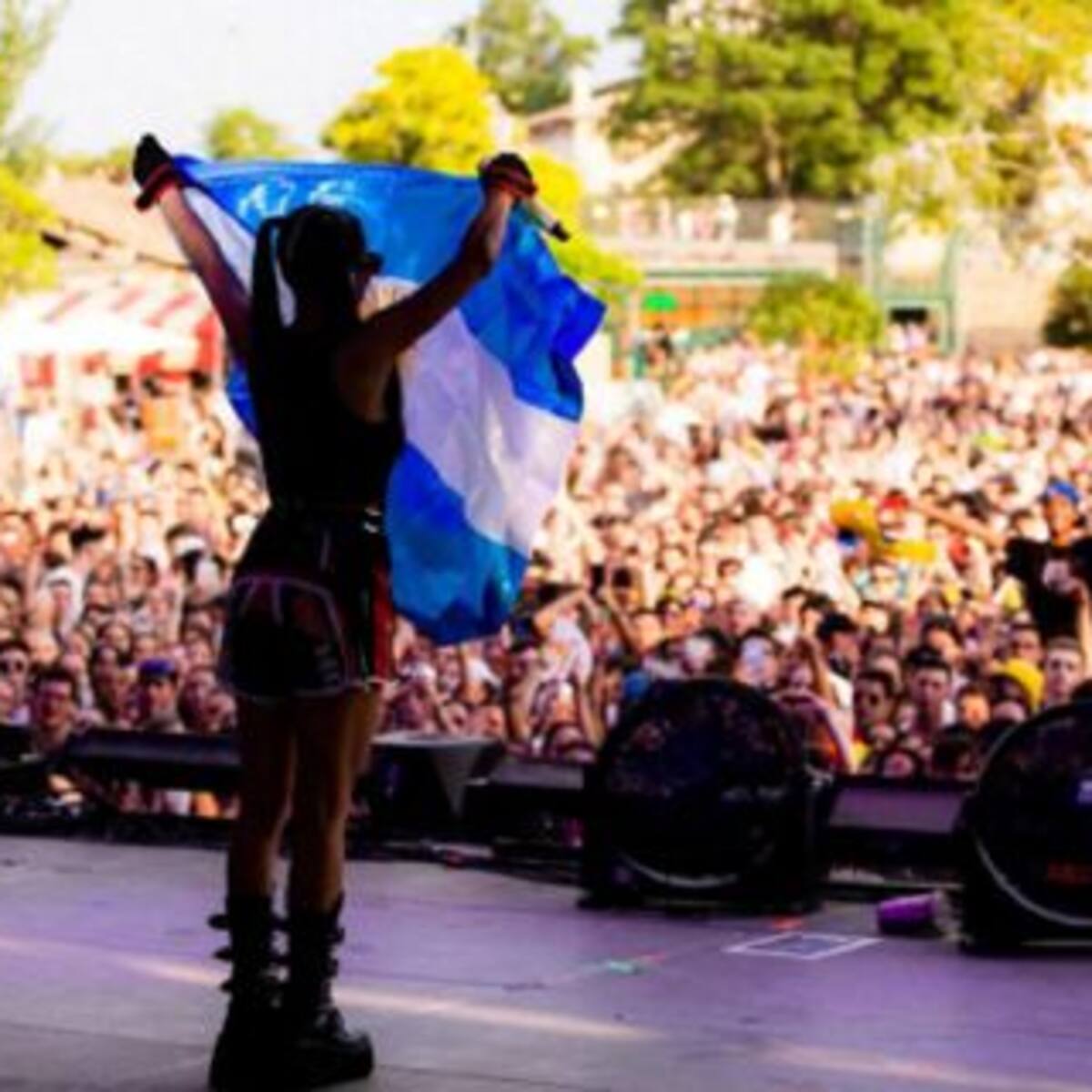 Emilia brilla en su primera gira por España