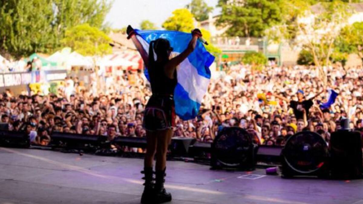 Emilia brilla en su primera gira por España