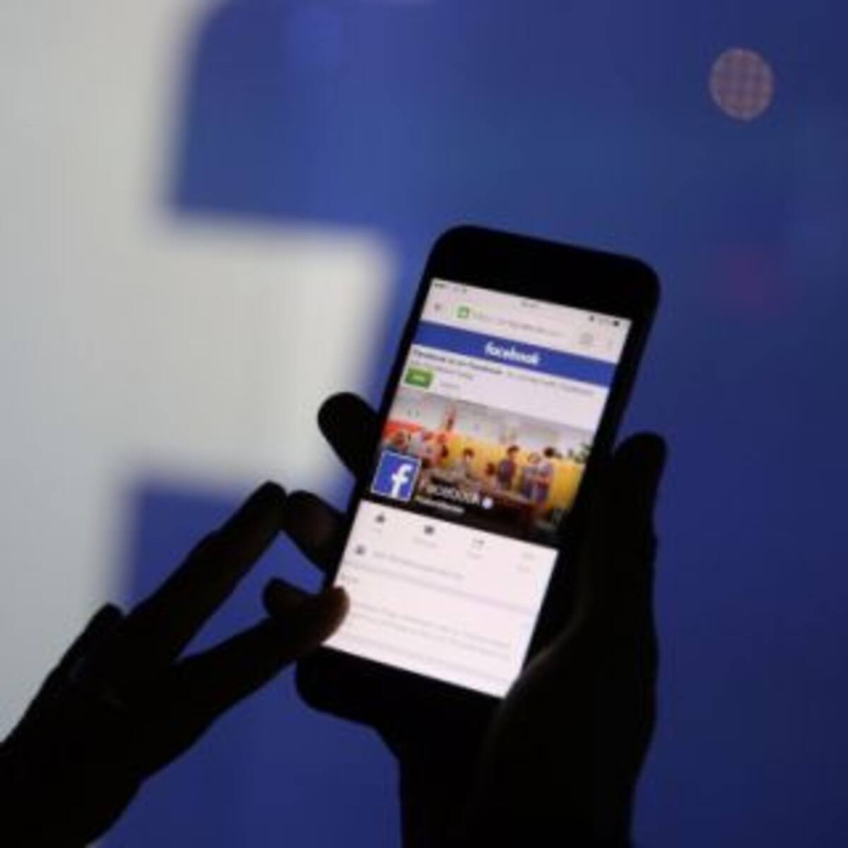 Con estas aplicaciones vas a poder usar Facebook sin gastar batería
