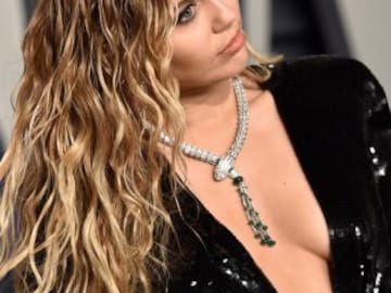 Miley Cyrus y Dua Lipa dedican Prisoner a sus ex: Mira el vídeo y la letra