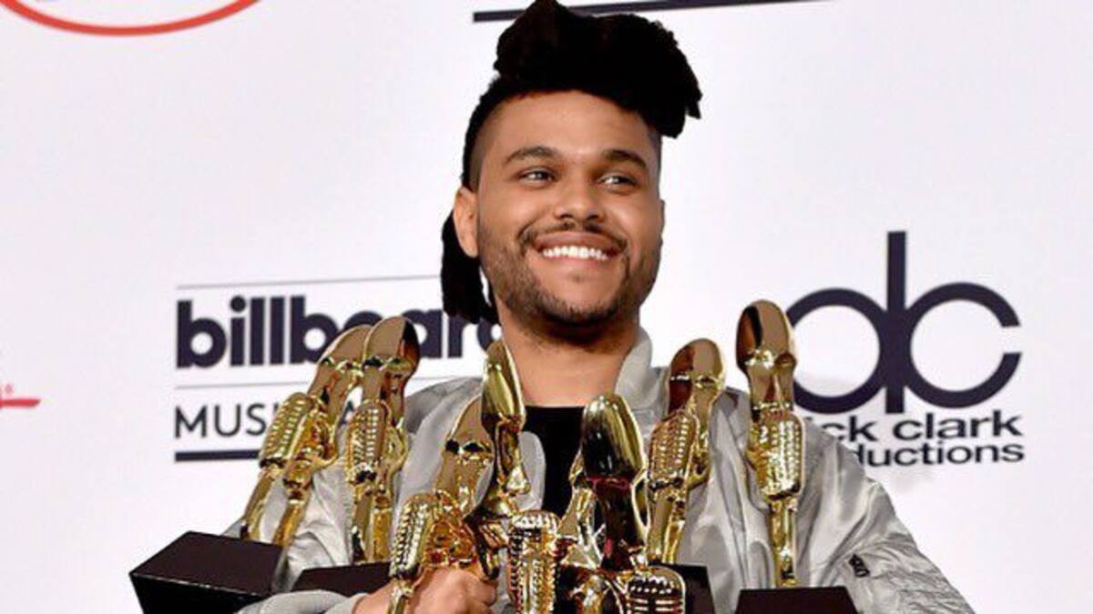 Britney Spears sube la temperatura en los Billboard Awards de Adele y The Weeknd