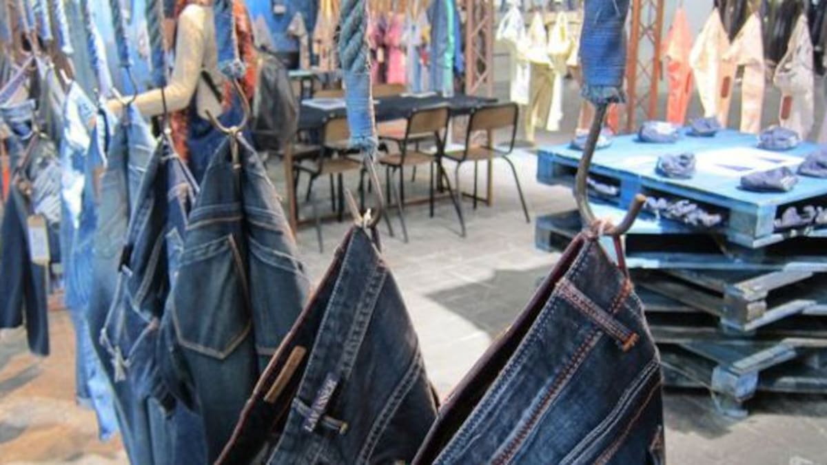 Crean un Jean que no se lava con agua