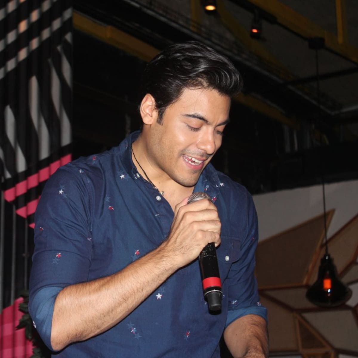 Noche con Carlos Rivera