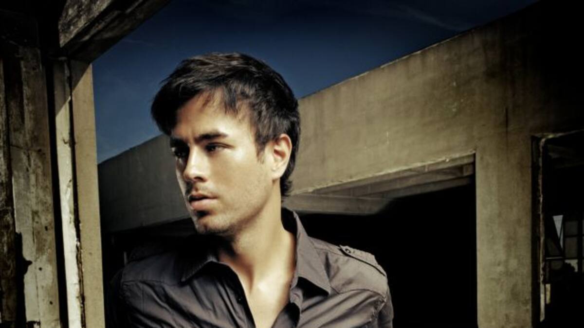 ¿Se ha pasado Enrique Iglesias?