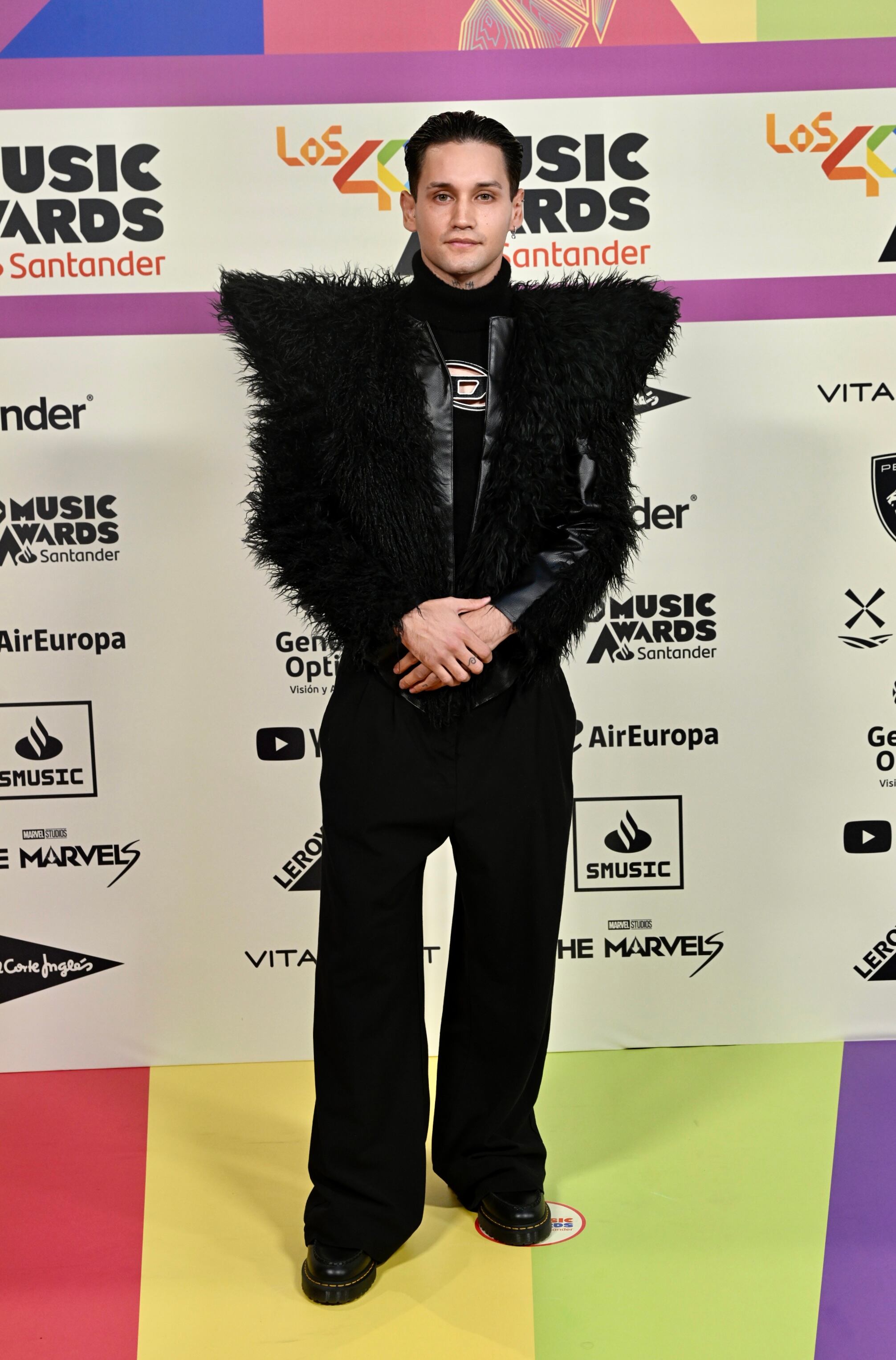 Lucas Bojanich en la alfombra roja de LOS40 Music Awards Santander 2023 / Foto: Jorge París y Elena Buenavista