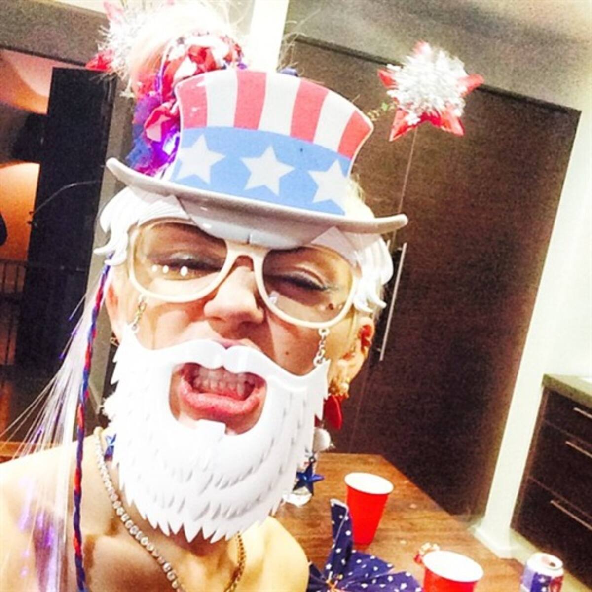 Las fotos más bizarras de Miley Cyrus en Instagram