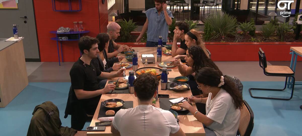 Los concursantes de OT 2025 en la academia (Prime Video)