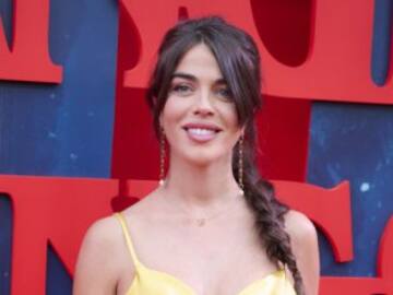 Violeta Mangriñán se desnuda para mostrar su barriga de embarazada y hacer una confesión