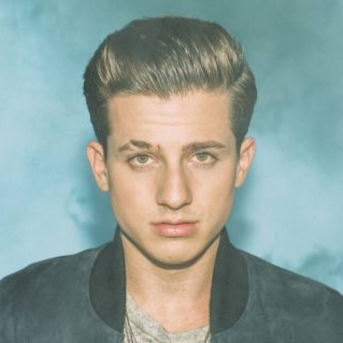 ¿Charlie Puth sale con una actriz?