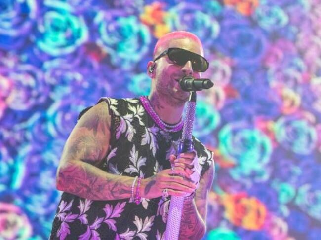 Maluma levantó al público del WiZink Center de Madrid solo con su primera canción.