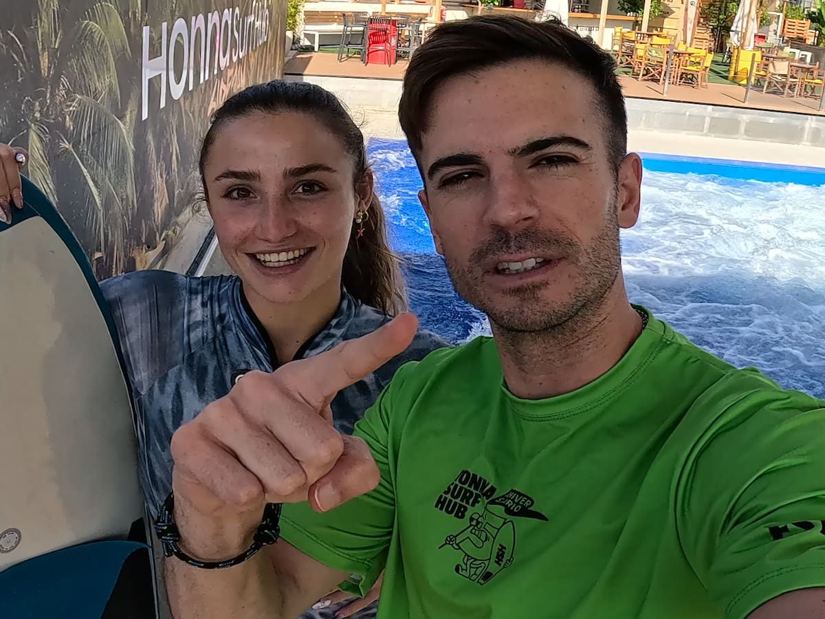 LOS40 estrena ‘Quién me manda’, un videoblog capitaneado por Karin Herrero: ¡Sofía Surferss es la primera invitada!