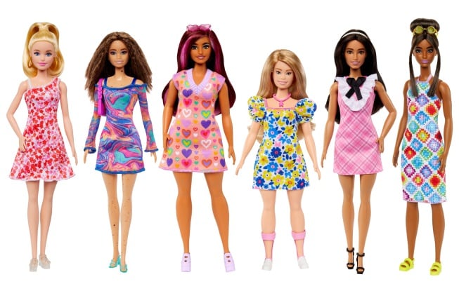 Imagen renderizada de muñecas Barbie