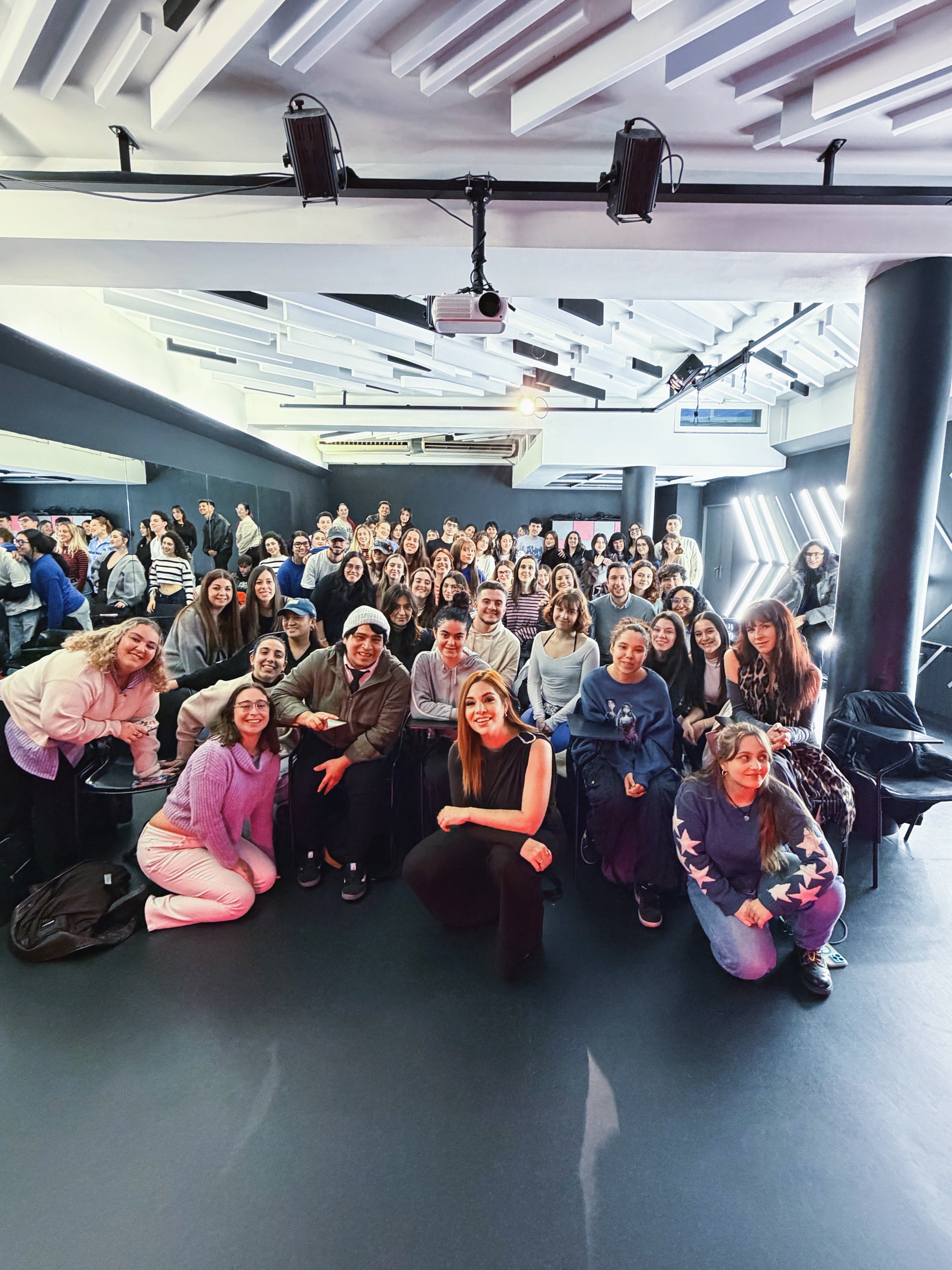 La cantante Leire Martínez, durante su masterclass en la academia Jukebox de Madrid el pasado 17 de diciembre.