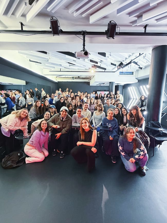 La cantante Leire Martínez, durante su masterclass en la academia Jukebox de Madrid el pasado 17 de diciembre.