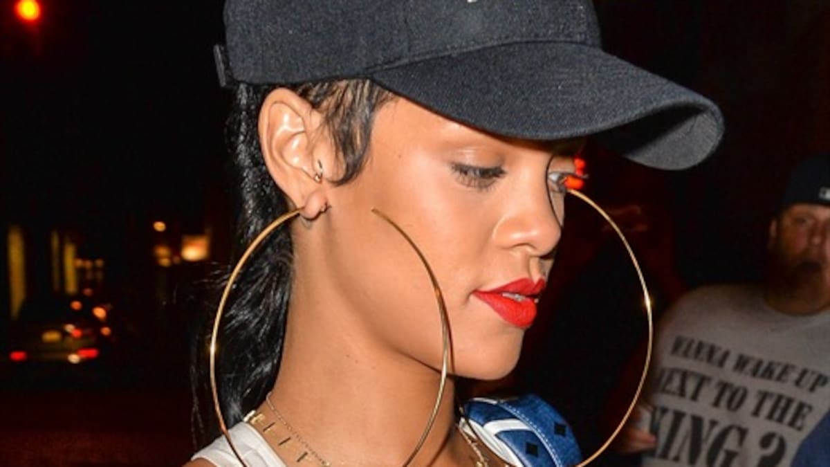 Rihanna prefiere estar sin corpiño