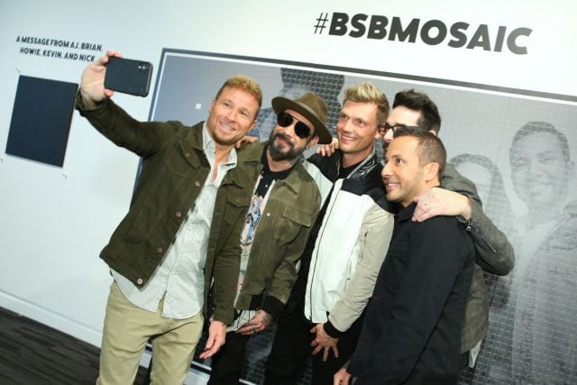 Brian Littrell, A.J. McLean, Nick Carter, Kevin Richardson y Howie Dorough son Backstreet Boys.