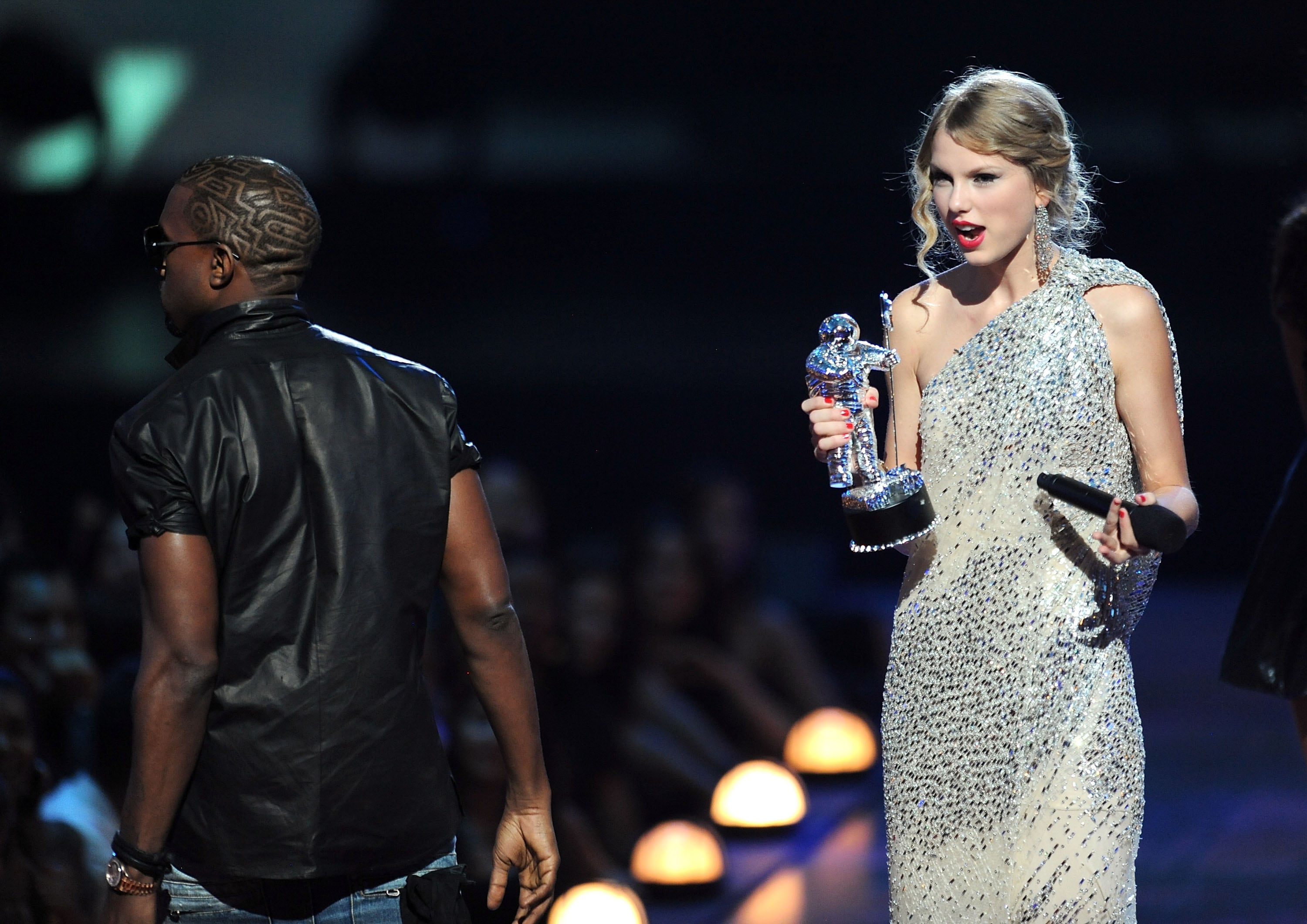 Kanye West y Taylor Swift en los MTV VMA de 2009