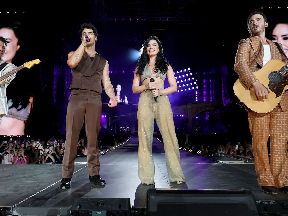 Joe Jonas no envidia a la nueva generación de 'Camp Rock' y aconseja a Malachi Barton sobre la vida como estrella Disney