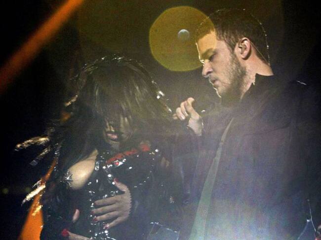 Janet Jackson y Justin Timberlake, el pezón-gate más comentado.